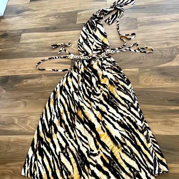 Garota leopard halter neck cut out maxi dress. Size S/M. NEW with tags - Picture 1 of 3